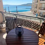 Apartment Port *